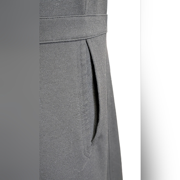 Banana Republic Black Structured Sleeveless Utility Dress - Picture 7 of 9